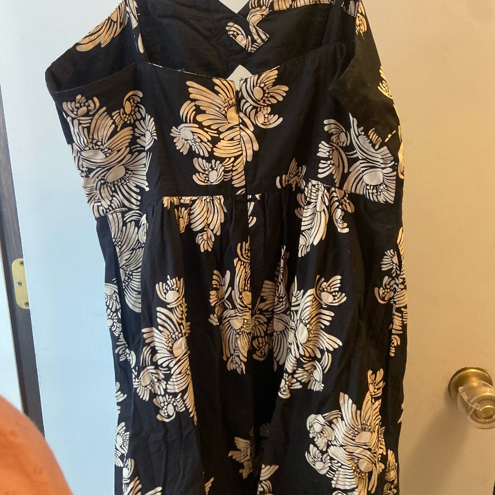 FRENCH CONNECTION Floral Black and Cream Dress - Picture 3 of 6